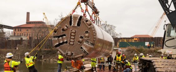 arney Marine will support the wet retrieval of two microtunnel boring machines as they enter the underwater excavation