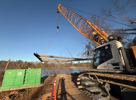 Garney Marine work on the outfall